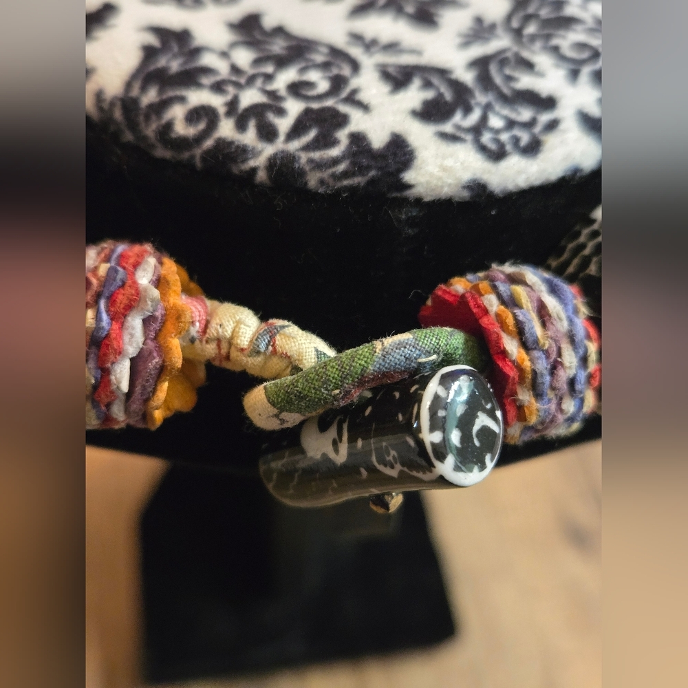 Source Unknown Black And White Patterned Necklace - image 2